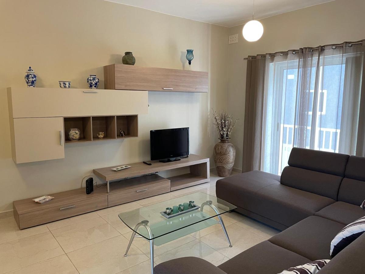 Verdi Apartment - Spacious Modern Apartment, Close To Valletta Santa Vennera Esterno foto