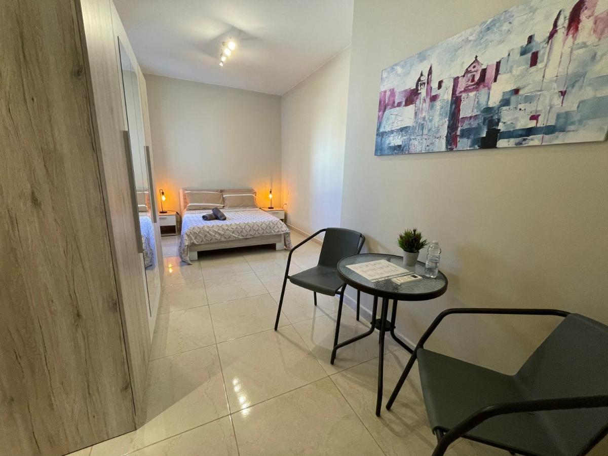 Verdi Apartment - Spacious Modern Apartment, Close To Valletta Santa Vennera Esterno foto