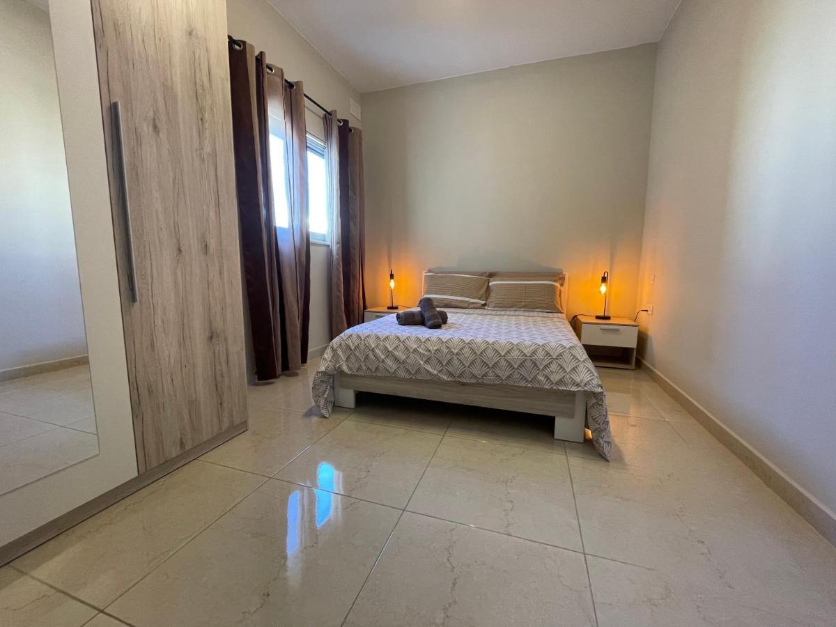 Verdi Apartment - Spacious Modern Apartment, Close To Valletta Santa Vennera Esterno foto